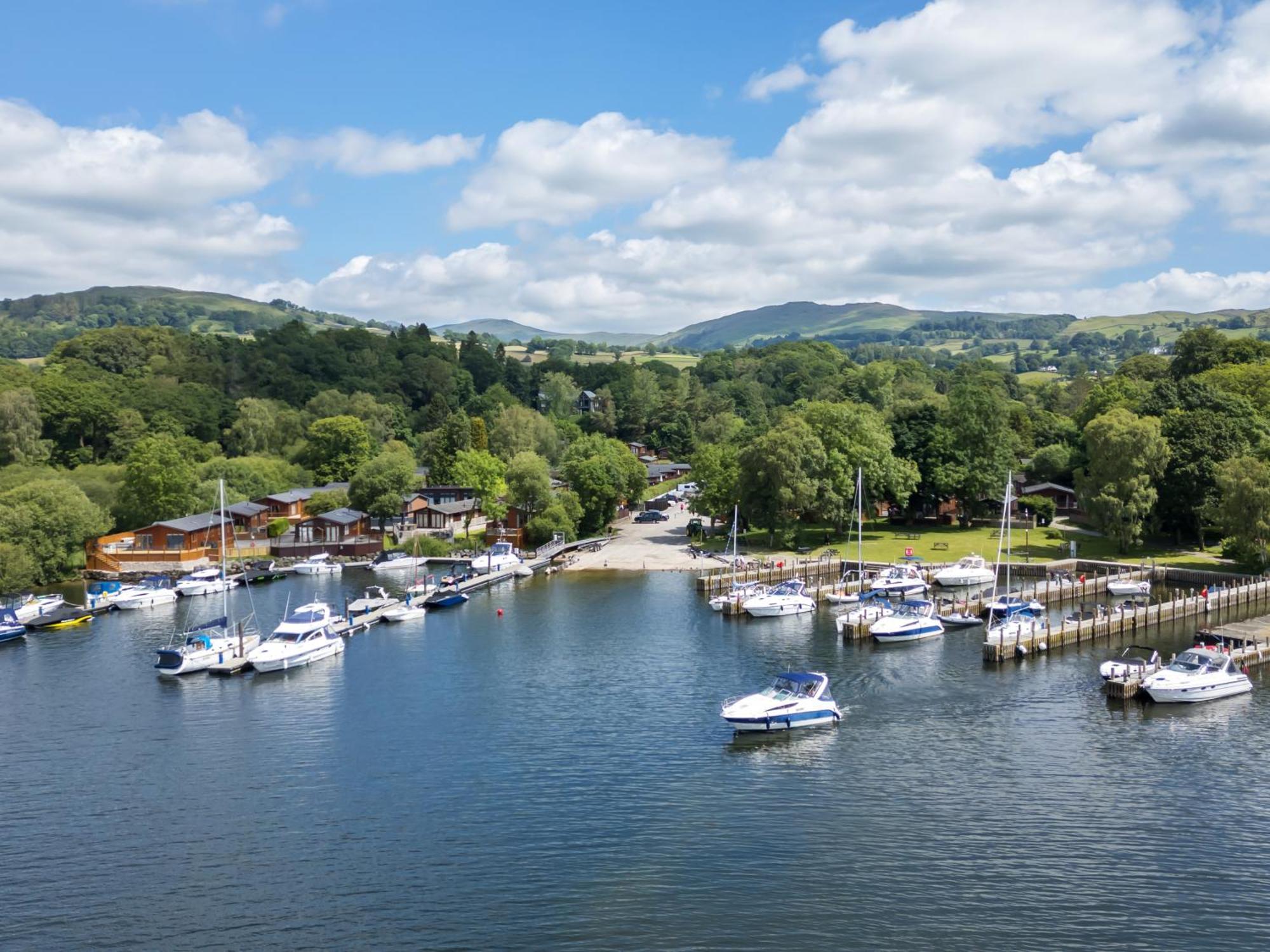 Pinehaven Lodge Windermere Eksteriør billede